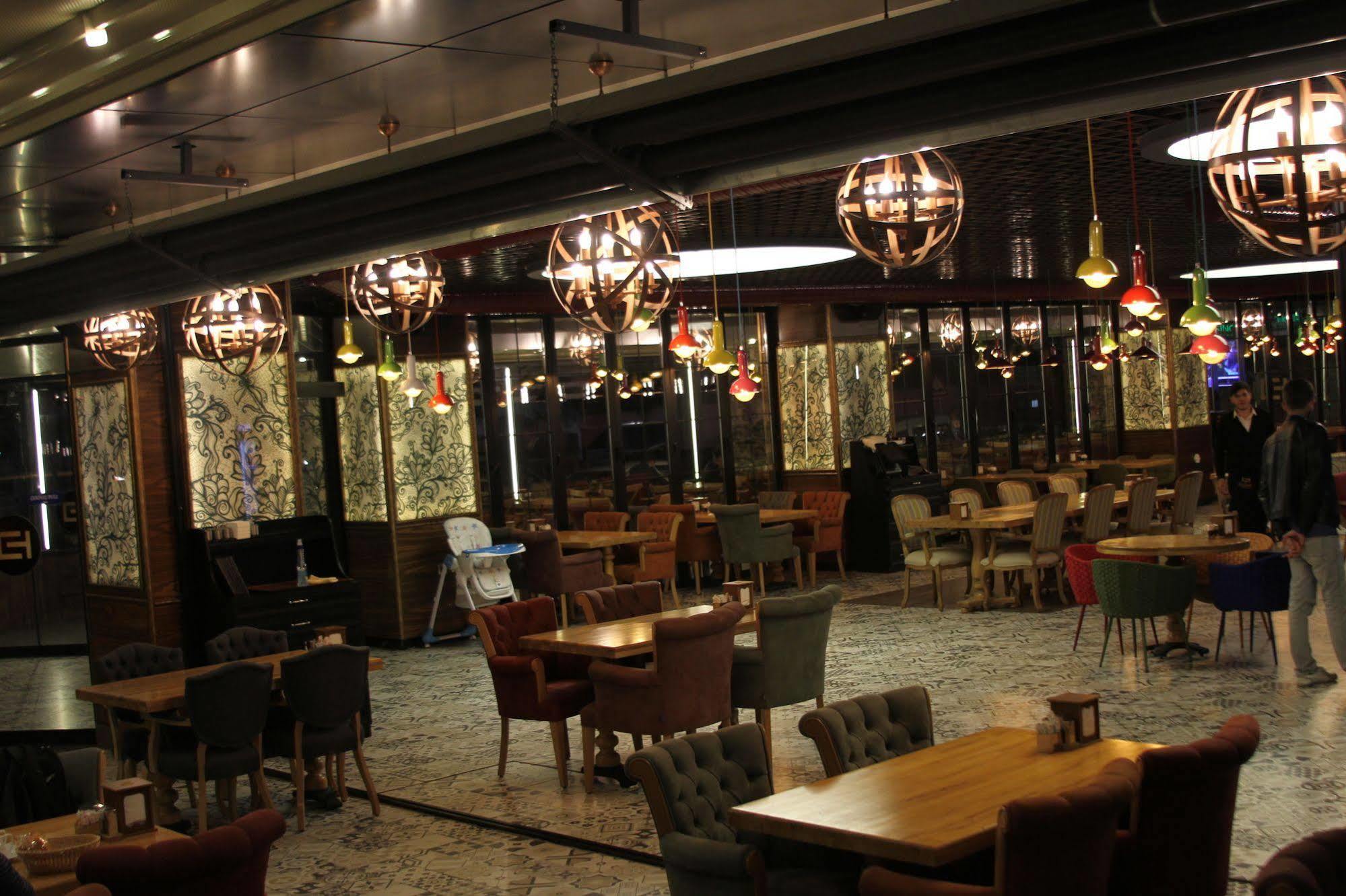 The Corner Hotel Sincan Extérieur photo