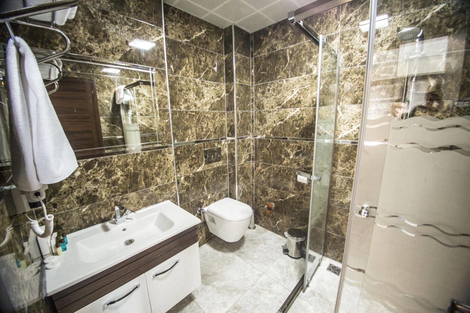 The Corner Hotel Sincan Extérieur photo