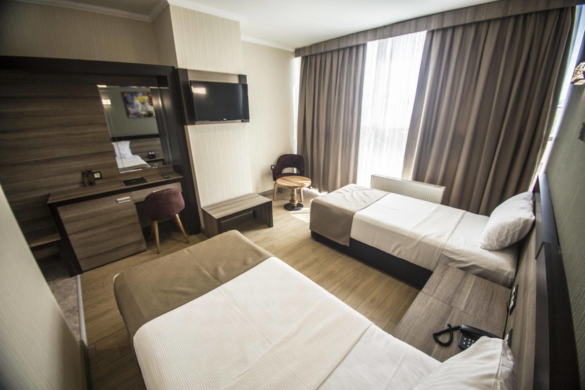 The Corner Hotel Sincan Extérieur photo